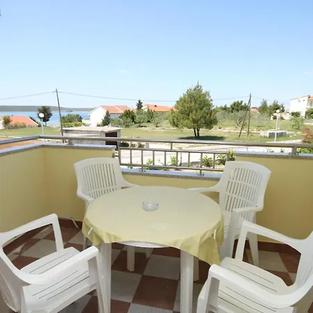 Apartman With Parking Space Ljubac, Zadar - 6244 *