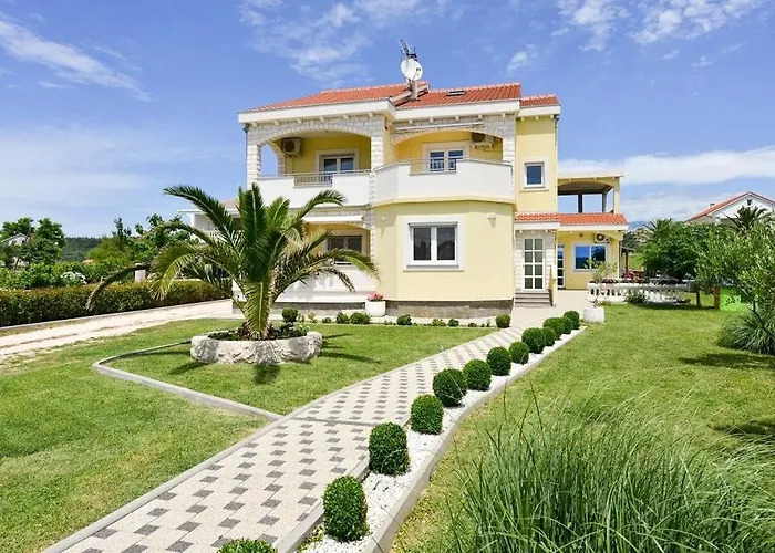 Apartman With Parking Spaces Ljubac, Zadar - 6244