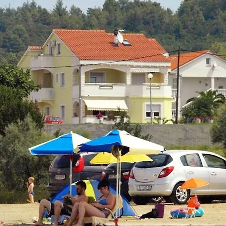 With Parking Space Ljubac, Zadar - 6244 아파트 Ljubač