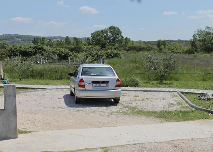 With Parking Spaces Ljubac, Zadar - 6244 * Ljubač